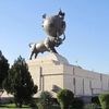 монумент жертвам землетрясения в Ашхабаде