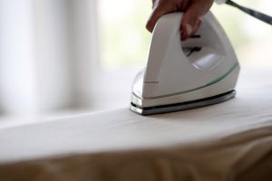 Как почистить утюг в домашних условиях?