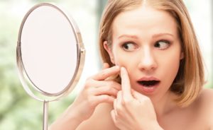 Как убрать расширенные поры на лице?