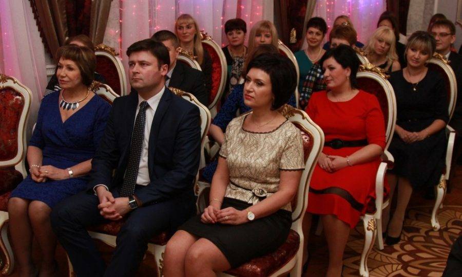 Празднование профессионального праздника работниками ЗАГСа Калуги