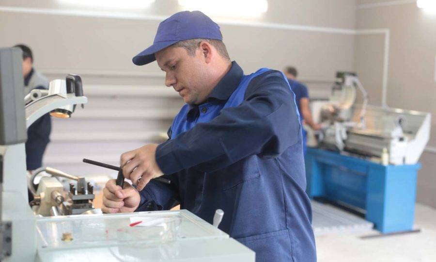 День машиностроителя