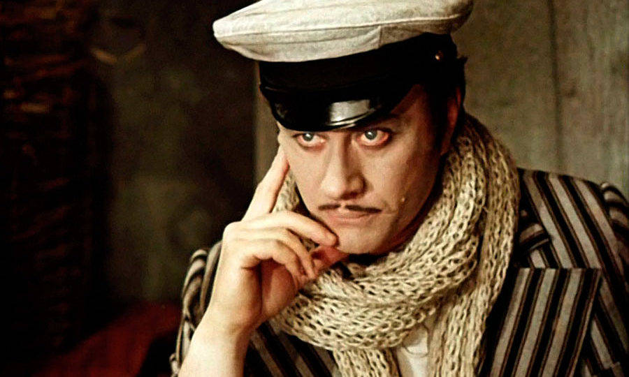 Кадр из кинофильма «12 стульев» (А.Миронов)