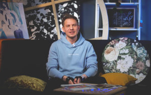 Обои для акцентной стены: Виктор Виденеев, основатель студии дизайнерских обоев Wall Street, рассказал об актуальных трендах