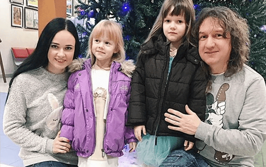 вышли за продюсера