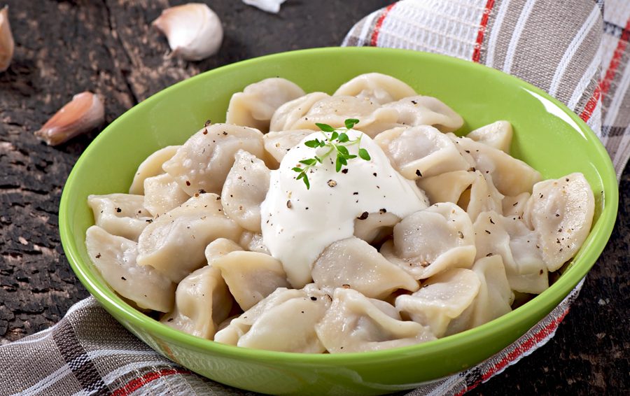 <a href="https://ru.freepik.com/free-photo/meat-dumplings-russian-boiled-pelmeni-plate_7120692.htm#fromView=search&page=2&position=36&uuid=ee8acfd2-308a-4666-9a94-e5c57accf8f2">Изображение от timolina на Freepik</a> Пельмени