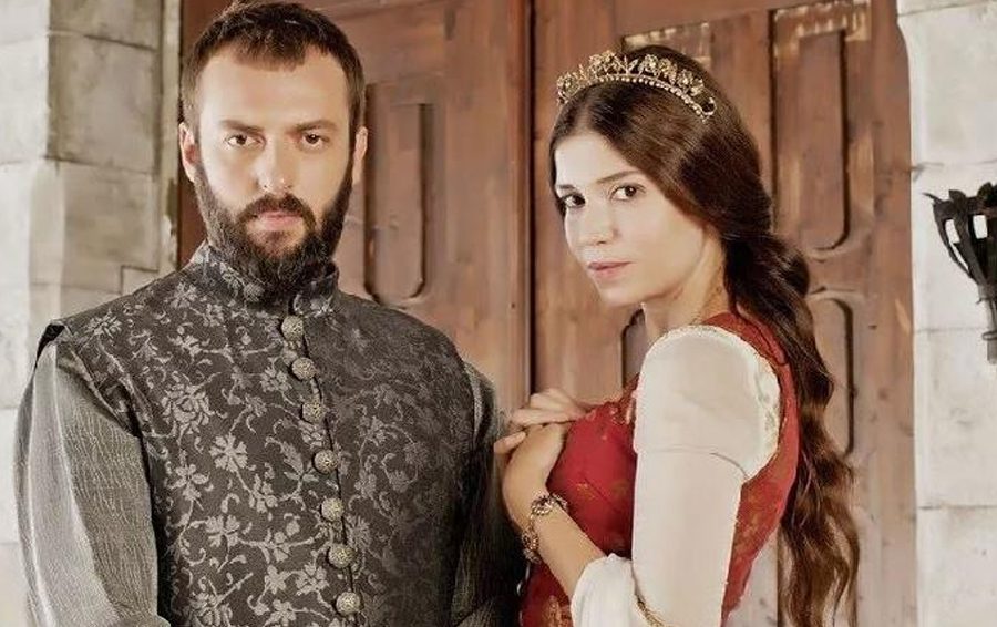 Фото: кадр из сериала “Великолепный век”, Tim's Productions Партнер не хочет разговаривать и обсуждать проблемы