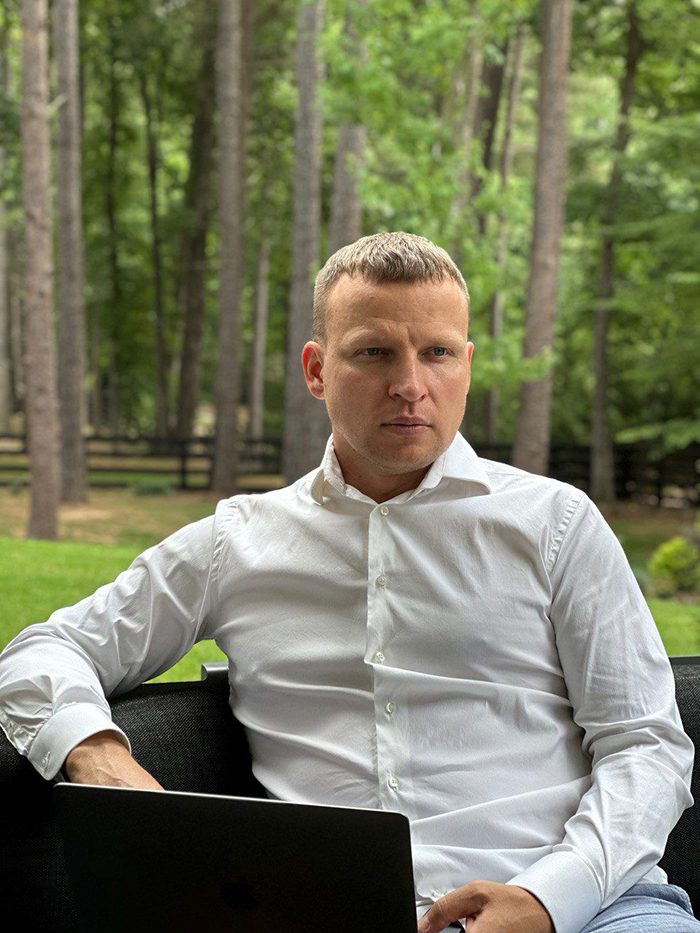 Евгений Ахневский