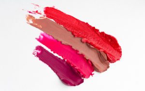 5 устаревших бьюти-приёмов, от которых стоит отказаться