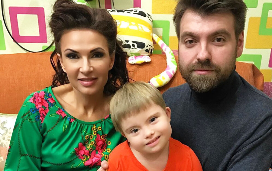 Фото: социальные сети скрыли развод