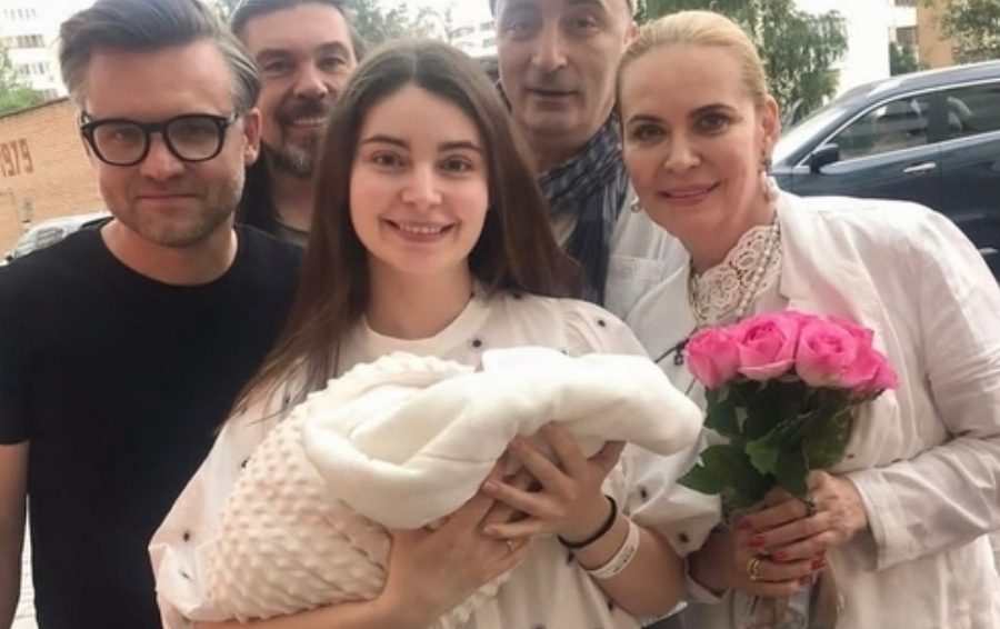 Фото: соцсети Алена Яковлева внучка