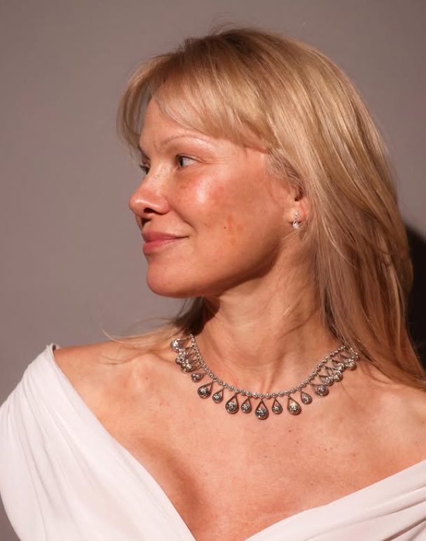Памела Андерсон