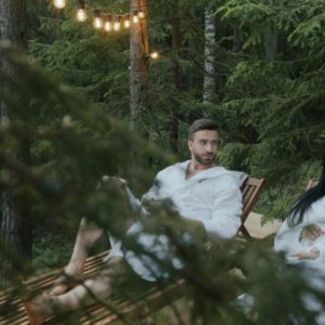 Тренд на отдых в санатории у зумеров: как «пенсионерский» формат стал модным