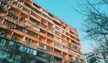 За сколько лет можно накопить на квартиру в Москве, если ничего не есть и не пить?